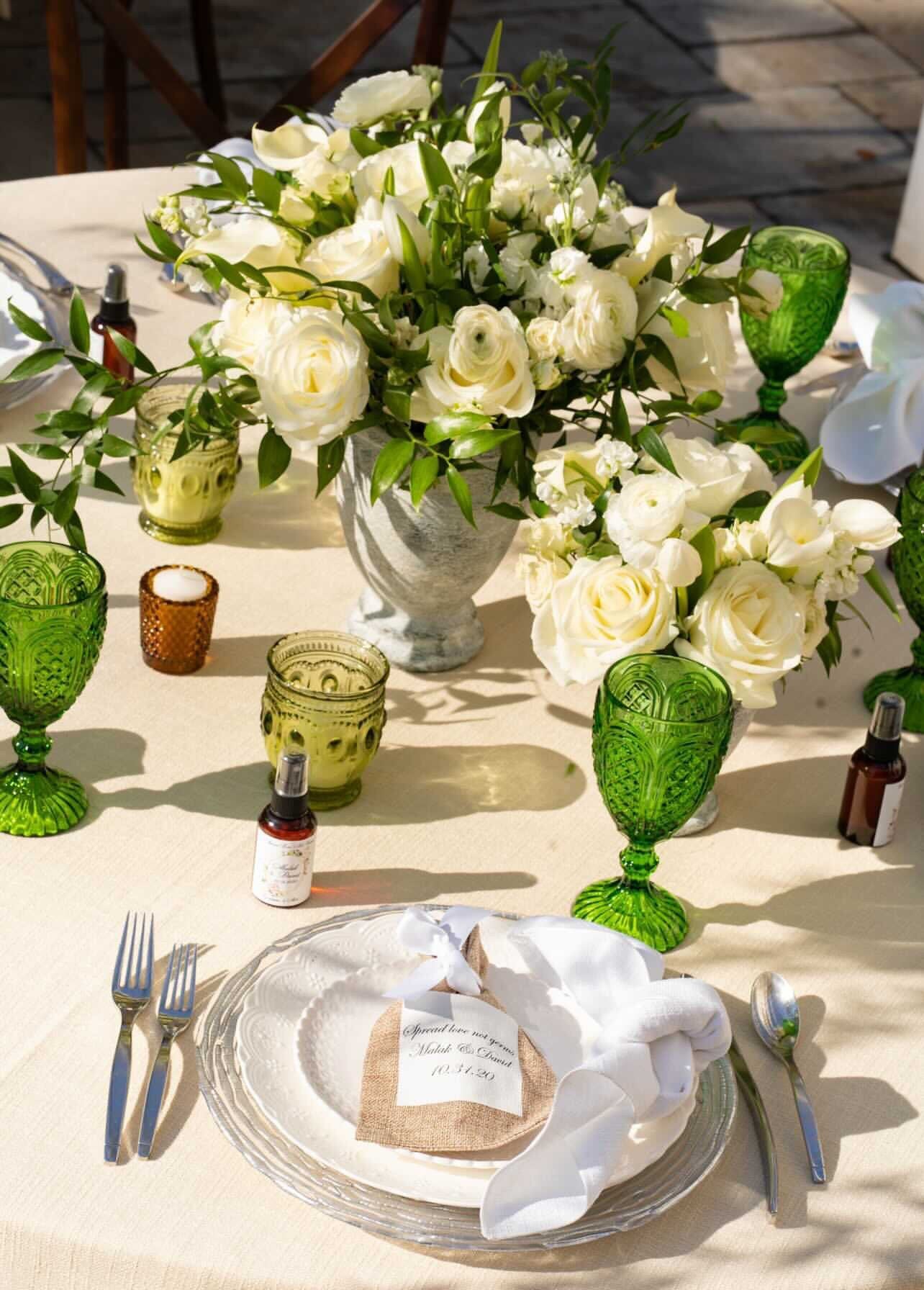 Rustic wedding favor bags - burlap favor bags for guests - wedding favor - personalized rustic wedding pouch