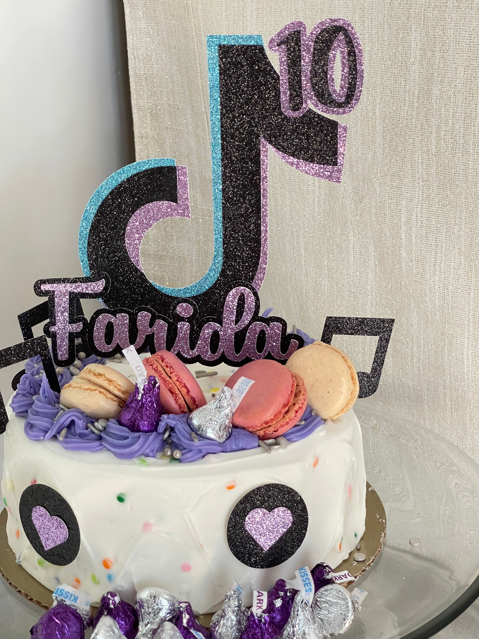 TikTok inspired cake topper, Customized TikTok cake topper, TikTok birthday party, tiktok cakes