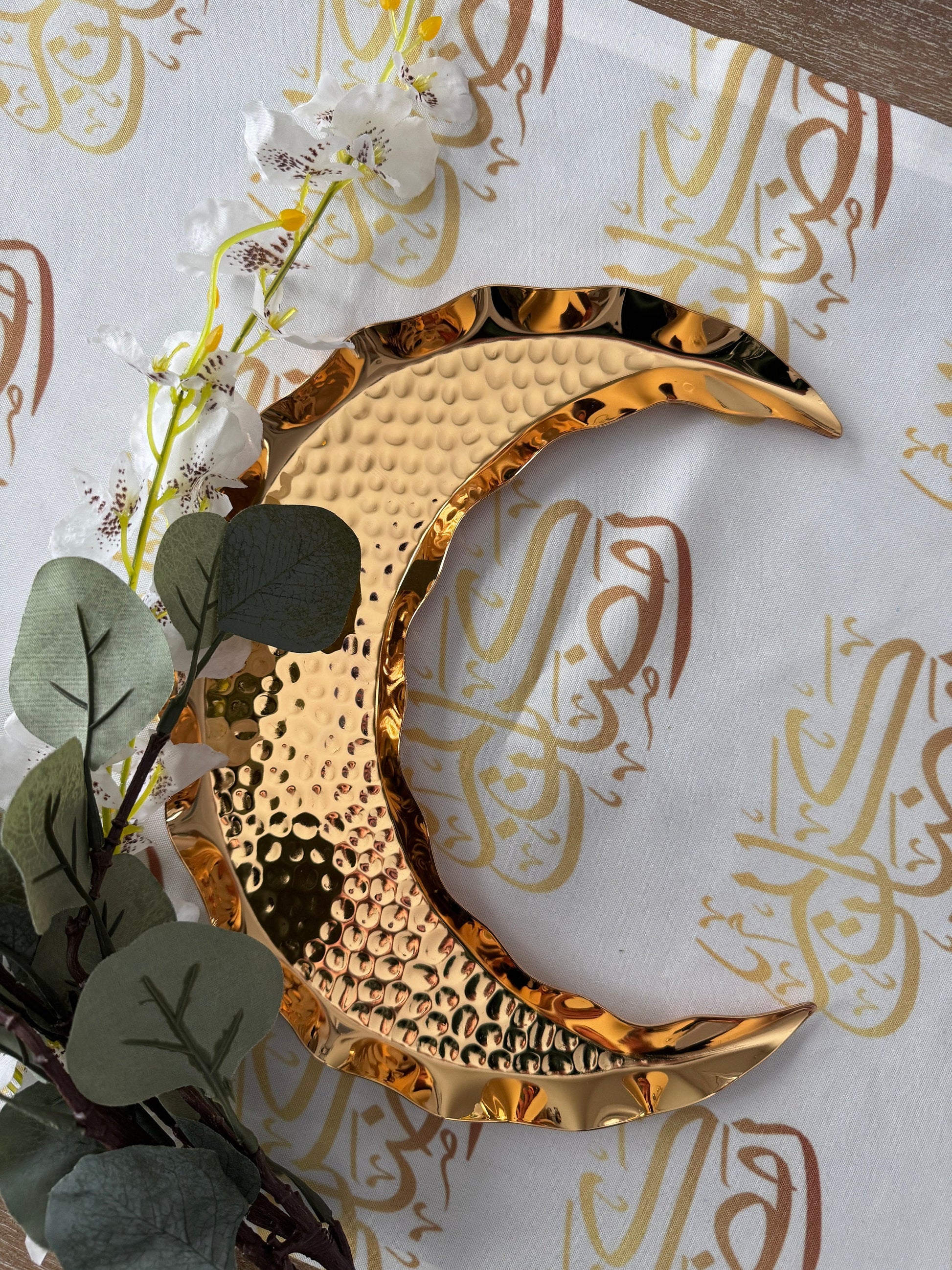 Ramadan plate, Ramadan Moon plate, Ramadan decoration, Crescent moon shaped plate for Ramadan table decoration, Gold Ramadan tray