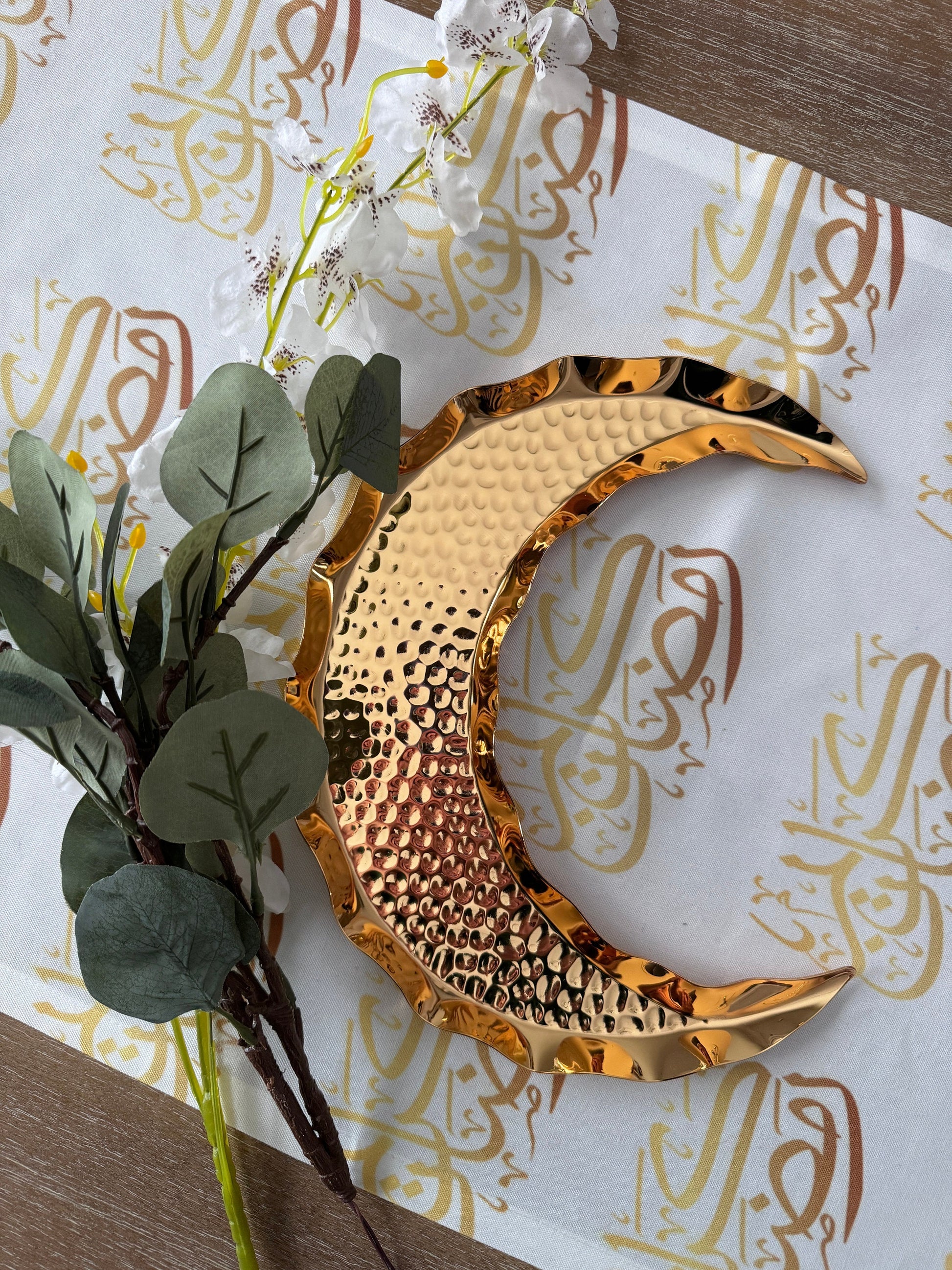 Ramadan plate, Ramadan Moon plate, Ramadan decoration, Crescent moon shaped plate for Ramadan table decoration, Gold Ramadan tray